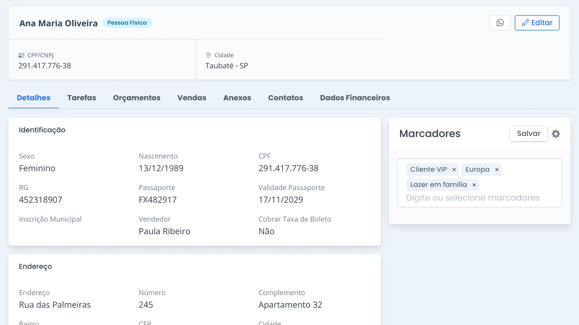 Cadastro de pessoa no Monde Web: dados de identificação, endereço, vendedor e marcadores da cliente, com as abas de tarefas, orçamentos, vendas, anexos, contatos e dados financeiros